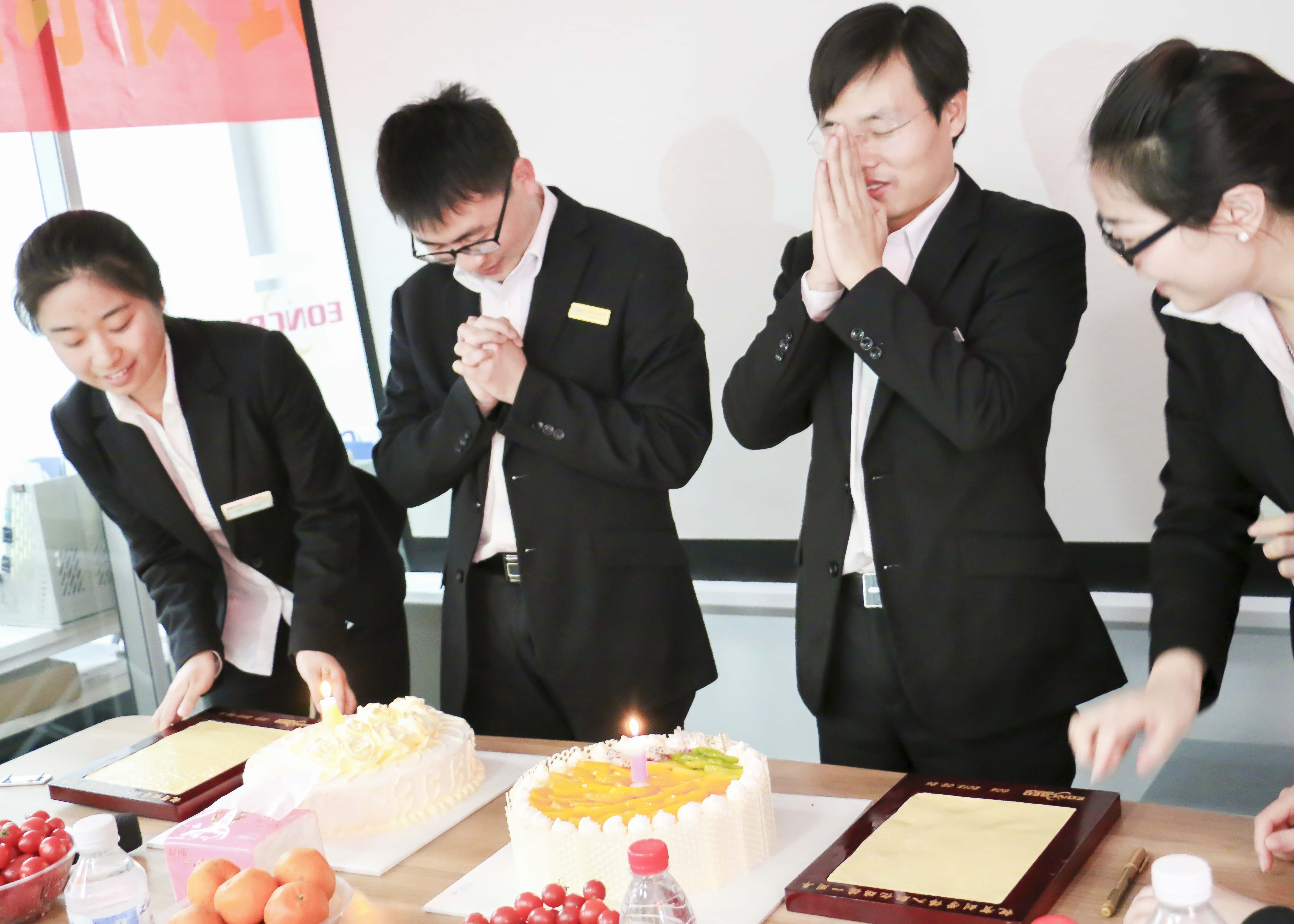 2015 Peter liu Join eoncred the first anniversary